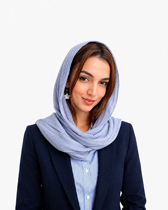 پرتره رومینا حمیدنژاد، طراح سایت و مسلط به هوش مصنوعی در تیم پارسیس
